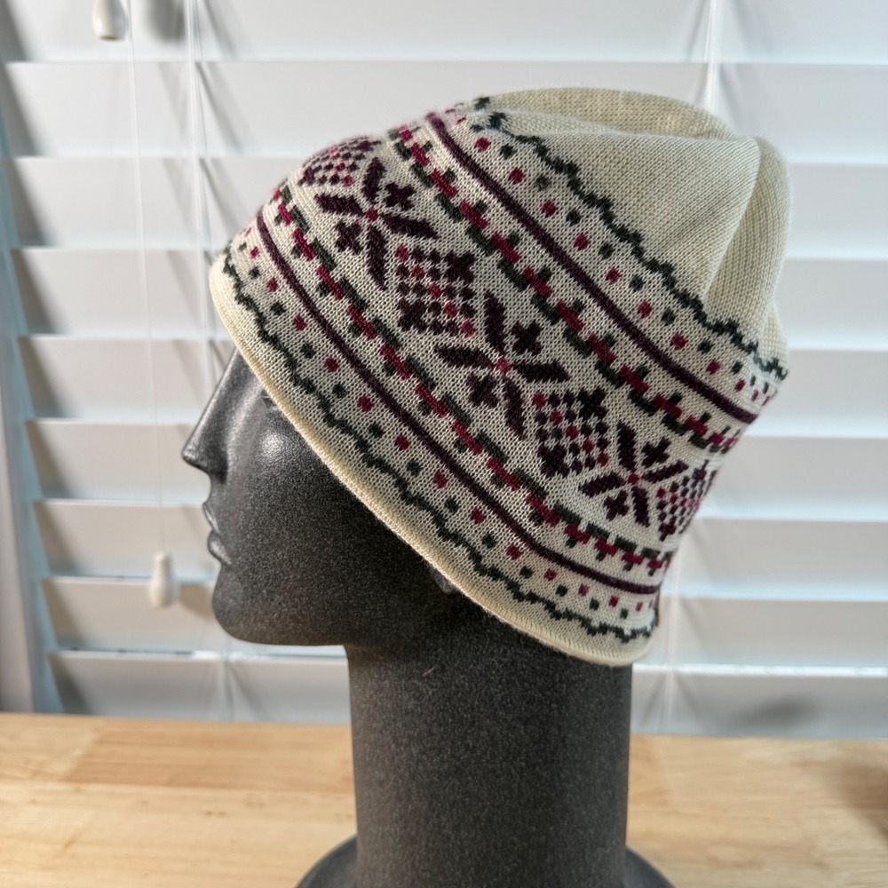 Marmot Fair Isle Beanie Cream Burgundy Snowflake Knit Fleece Lined Winter Hat